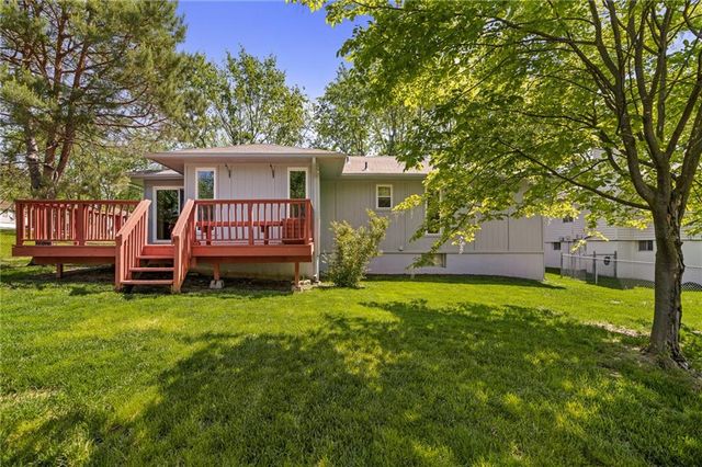 13020 S Raintree Drive, Olathe, KS 66062