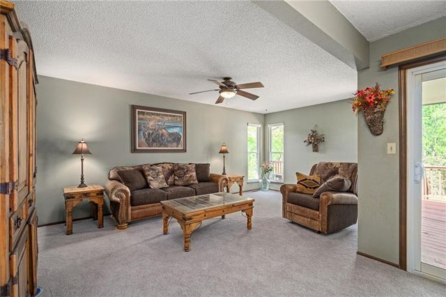 13020 S Raintree Drive, Olathe, KS 66062