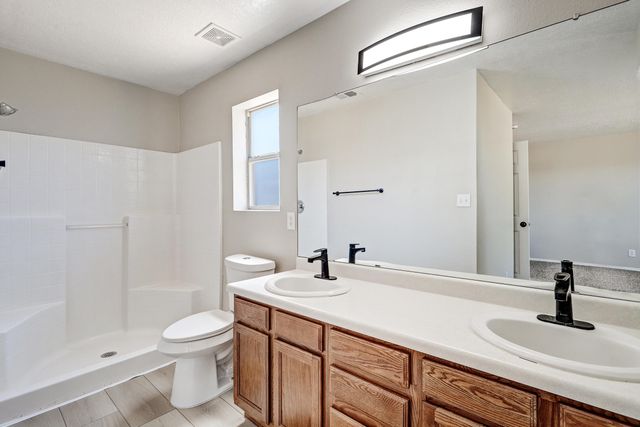 5041 27th Avenue NE, Rio Rancho, NM 87144