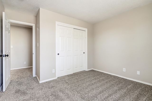 5041 27th Avenue NE, Rio Rancho, NM 87144