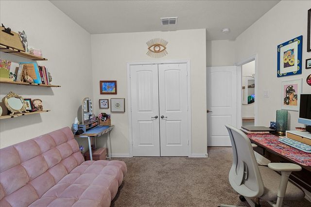 1912 Hollowcreek Trail, Lewisville, TX 75010