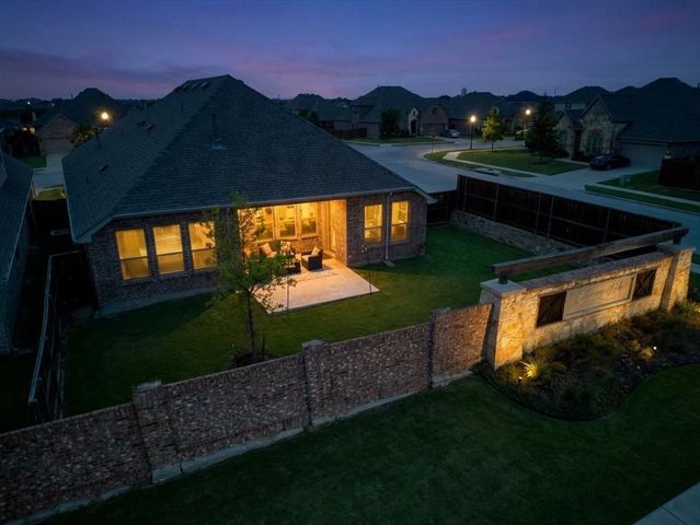 1912 Hollowcreek Trail, Lewisville, TX 75010