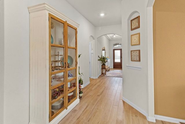 1912 Hollowcreek Trail, Lewisville, TX 75010