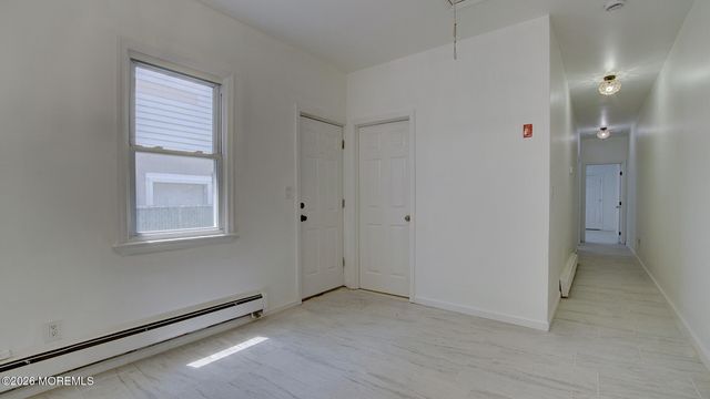 19 Bayview Avenue, Keansburg, NJ 07734