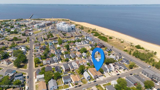 19 Bayview Avenue, Keansburg, NJ 07734