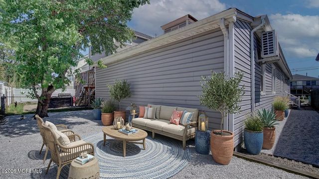 19 Bayview Avenue, Keansburg, NJ 07734