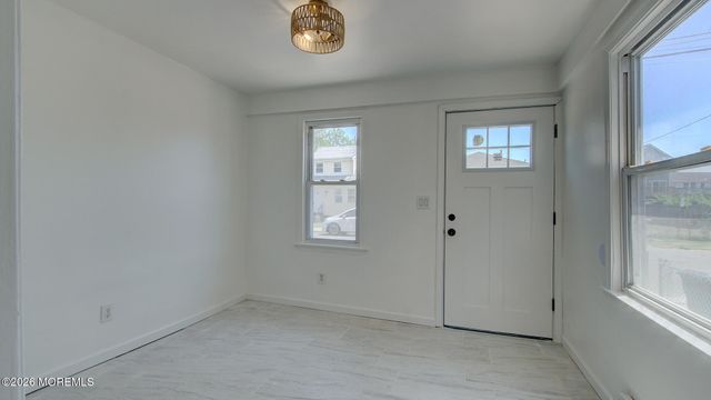 19 Bayview Avenue, Keansburg, NJ 07734