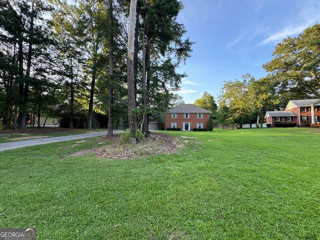 760 Kings Crest Court, Fairburn, GA 30213