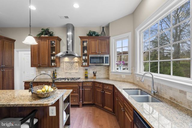 18344 MID OCEAN PL, Leesburg, VA 20176