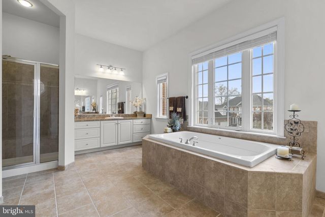 18344 MID OCEAN PL, Leesburg, VA 20176