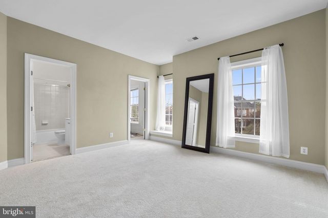 18344 MID OCEAN PL, Leesburg, VA 20176