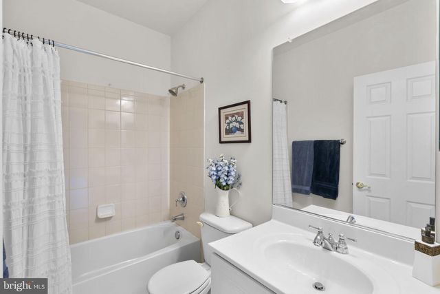 18344 MID OCEAN PL, Leesburg, VA 20176