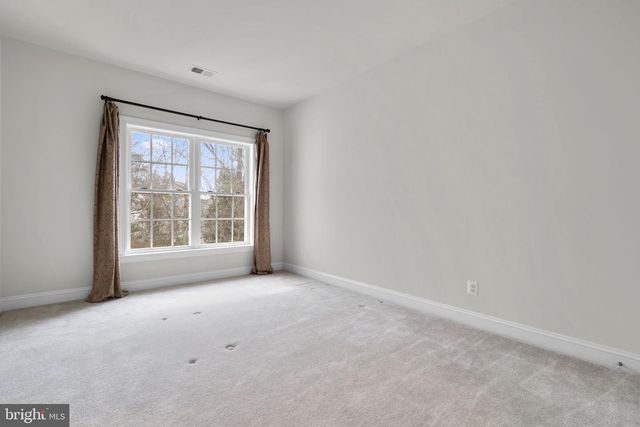 18344 MID OCEAN PL, Leesburg, VA 20176