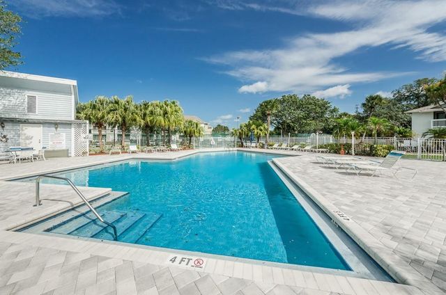 455 ALT 19 S 92, Palm Harbor, FL 34683