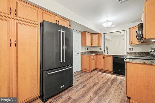 515 ROSLAIRE DR, Hummelstown, PA 17036