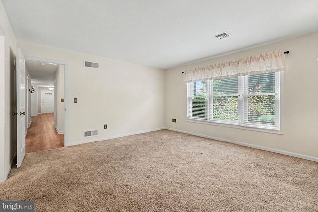 515 ROSLAIRE DR, Hummelstown, PA 17036