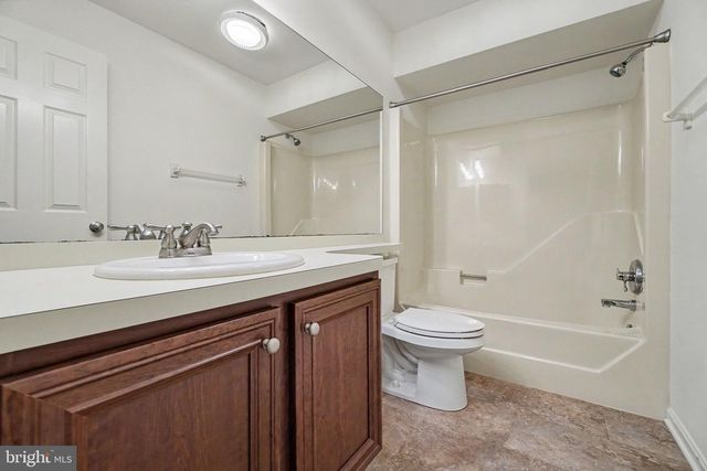 515 ROSLAIRE DR, Hummelstown, PA 17036