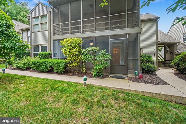 515 ROSLAIRE DR, Hummelstown, PA 17036