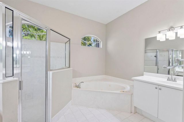 16364 NW 14th Street, Pembroke Pines, FL 33028