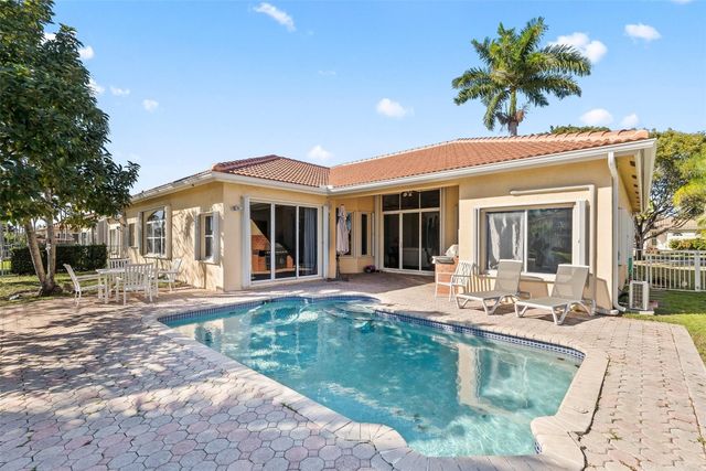 16364 NW 14th Street, Pembroke Pines, FL 33028