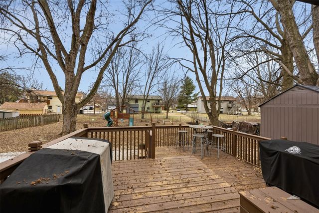 1117 Apple Court, Iowa City, IA 52240