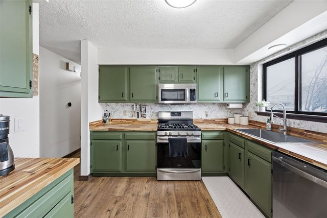 1117 Apple Court, Iowa City, IA 52240