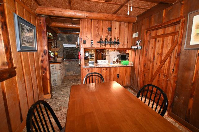 8821 Highway 412, E, Linden, TN 37096