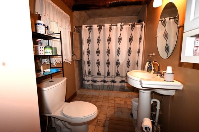 8821 Highway 412, E, Linden, TN 37096
