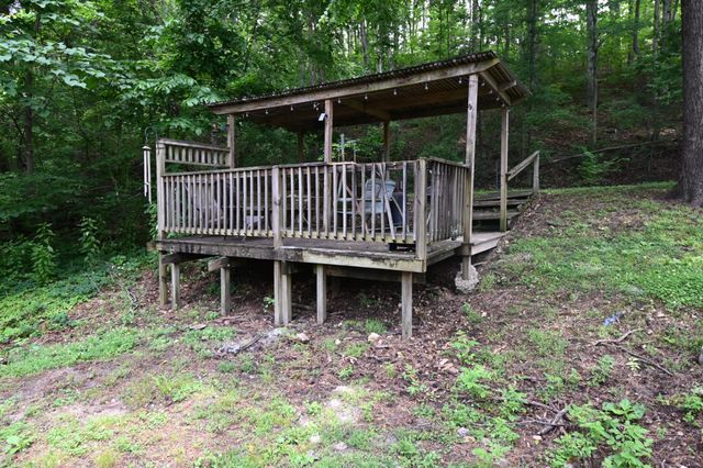 8821 Highway 412, E, Linden, TN 37096
