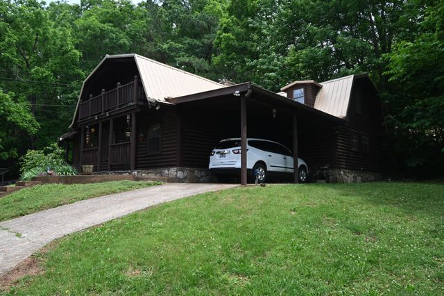 8821 Highway 412, E, Linden, TN 37096