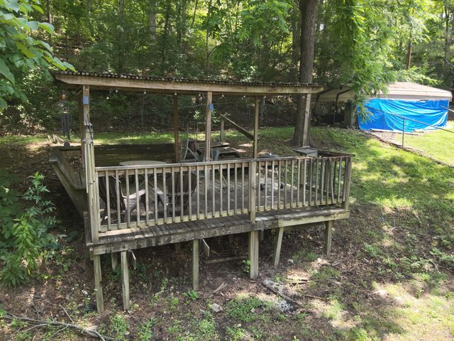 8821 Highway 412, E, Linden, TN 37096