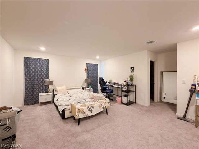 7008 Dandelion Park Avenue, Las Vegas, NV 89113