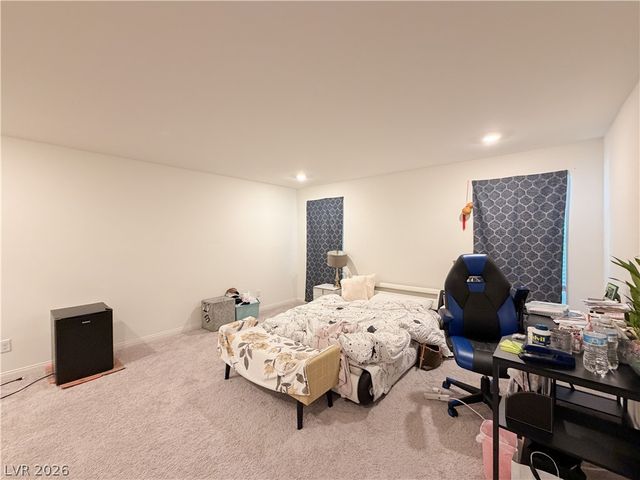 7008 Dandelion Park Avenue, Las Vegas, NV 89113