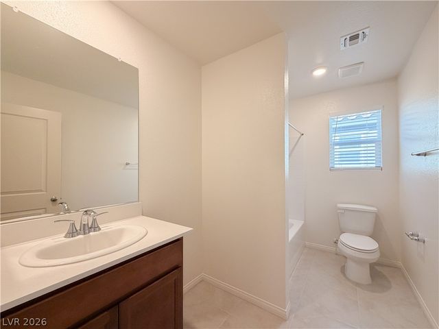 7008 Dandelion Park Avenue, Las Vegas, NV 89113