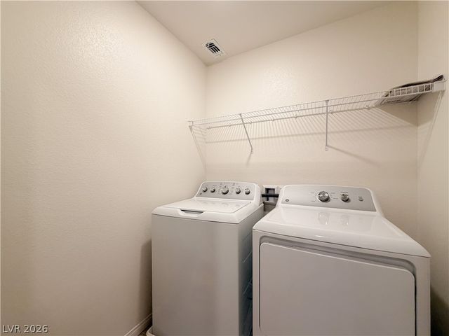 7008 Dandelion Park Avenue, Las Vegas, NV 89113