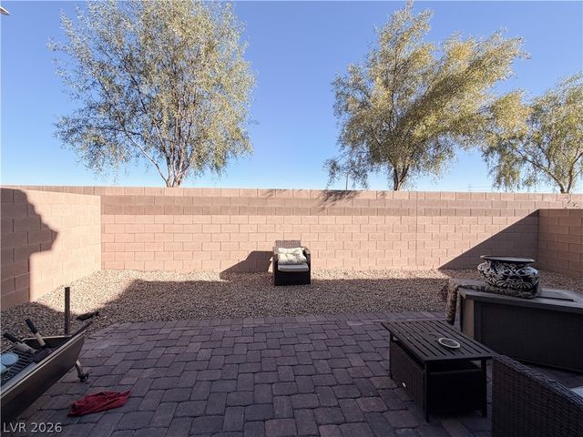 7008 Dandelion Park Avenue, Las Vegas, NV 89113