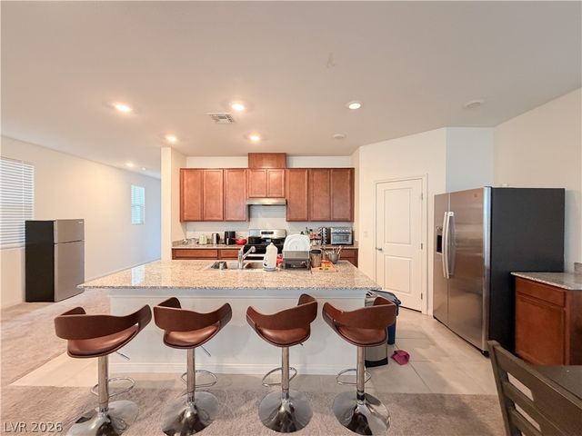 7008 Dandelion Park Avenue, Las Vegas, NV 89113