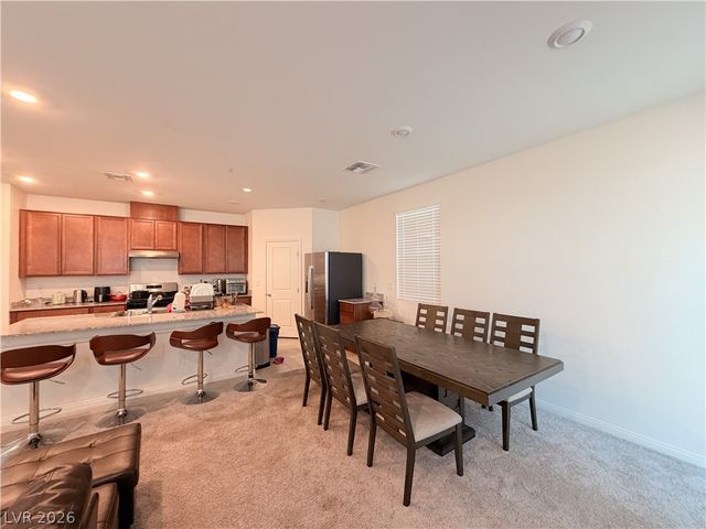 7008 Dandelion Park Avenue, Las Vegas, NV 89113