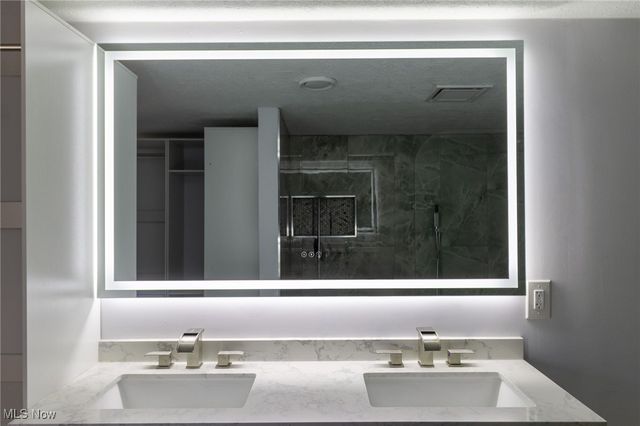 33621 Henwell Road, Columbia Station, OH 44028