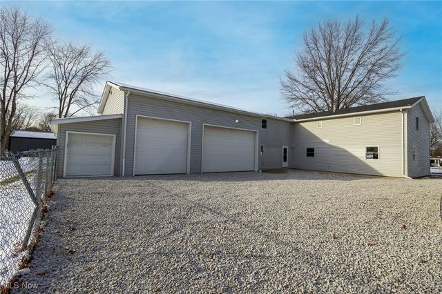 33621 Henwell Road, Columbia Station, OH 44028