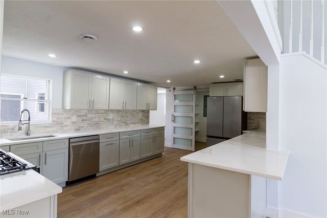 33621 Henwell Road, Columbia Station, OH 44028