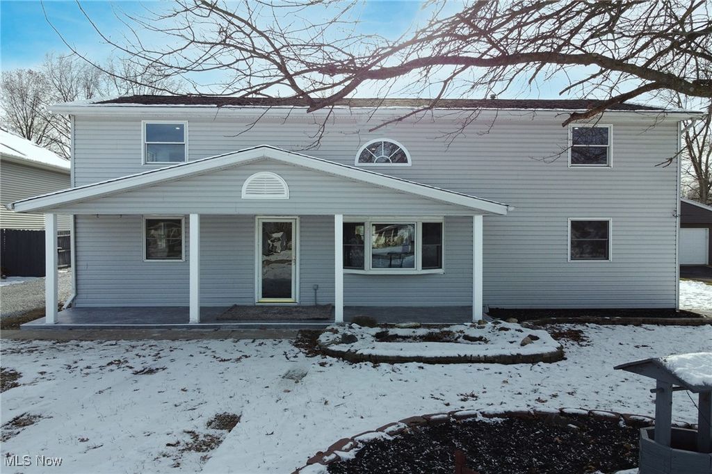 33621 Henwell Road, Columbia Station, OH 44028