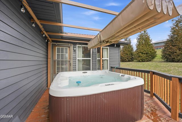 3180 Covemont Road, Sevierville, TN 37862