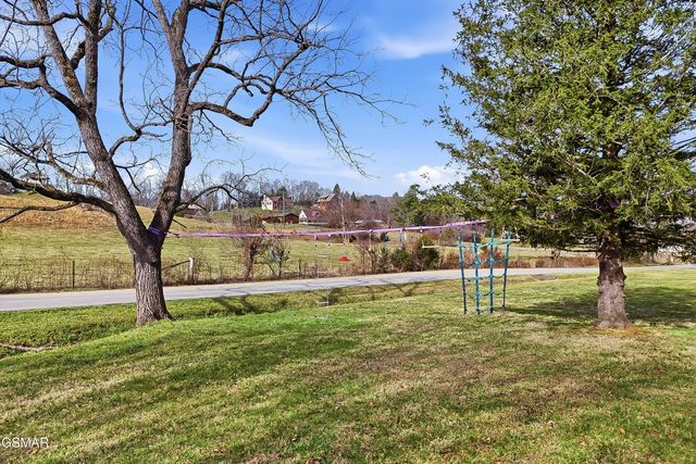 3180 Covemont Road, Sevierville, TN 37862