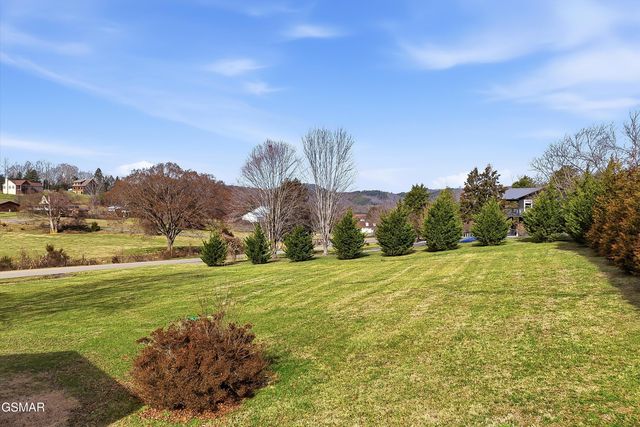 3180 Covemont Road, Sevierville, TN 37862