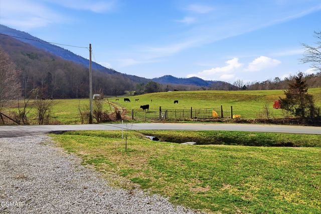 3180 Covemont Road, Sevierville, TN 37862