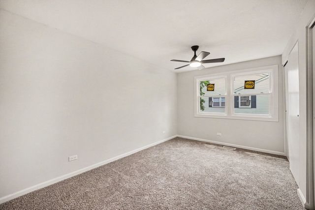 1801 Jamestown Circle, Hoffman Estates, IL 60169