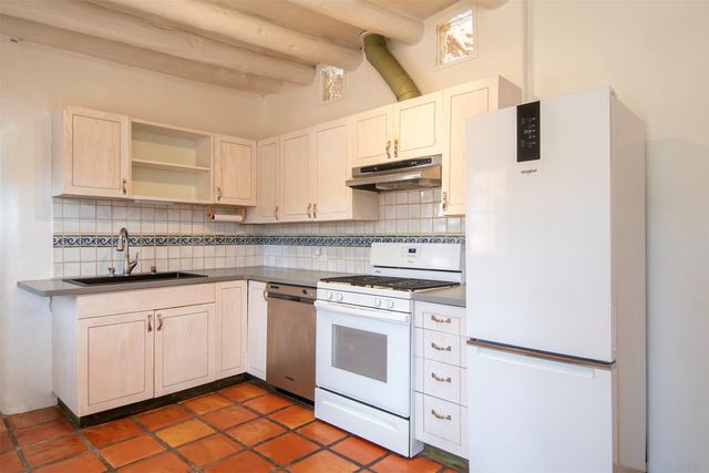 654 Galisteo Street, Santa Fe, NM 87505