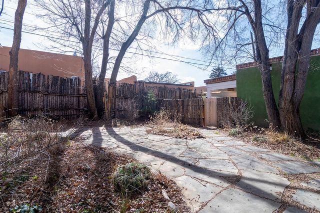 654 Galisteo Street, Santa Fe, NM 87505