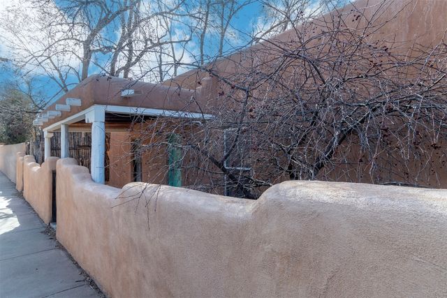 654 Galisteo Street, Santa Fe, NM 87505
